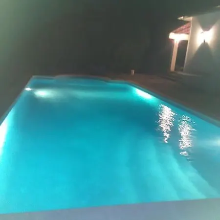 펜션 Ferias Felizes Em Familia/com Amigos